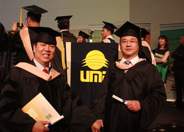 2月6日人民日报海外网刊文：启迪智慧 丰富涵养 ——记宁波启润影视文化传媒有限公司董事长李启涵