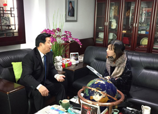 海内外媒体竞相报道影视剧《穿旗袍的女人》海选总决赛 李启涵董事长接受宁波《甬商》杂志专访