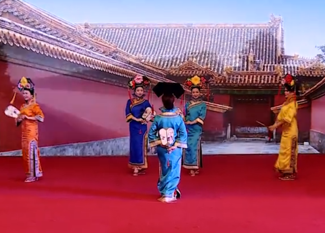 旗袍的演变——2018首届全国影视·旗袍·艺术界春节联欢晚会节目之一