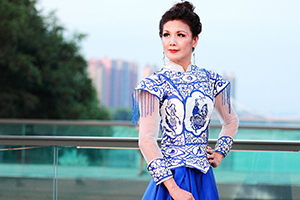 《穿旗袍的女人》的旗袍人生系列报道之一－崔丽芳