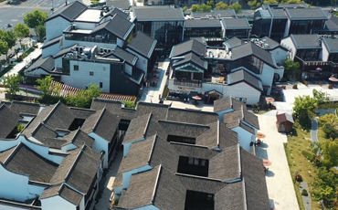 电影《穿旗袍的女人》走进《旗袍小镇》