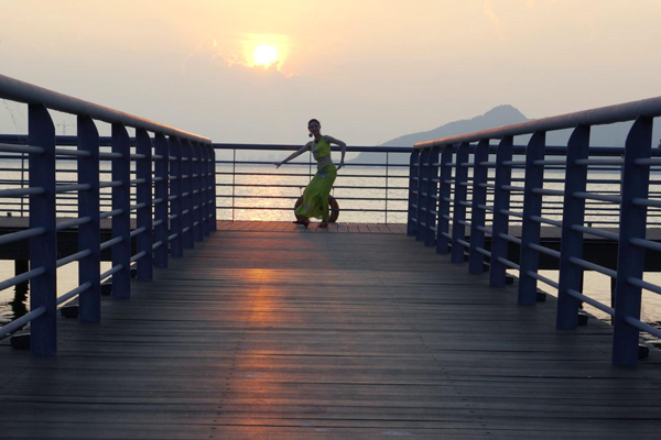 电影《穿旗袍的女人》第135位：钱敏女士