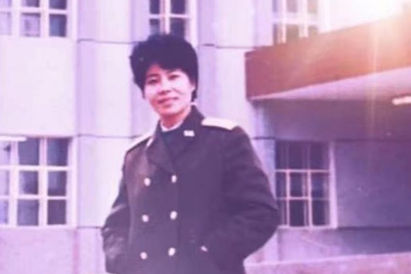 大型画册《军旗》为建党百年献礼 人物之一朱玉