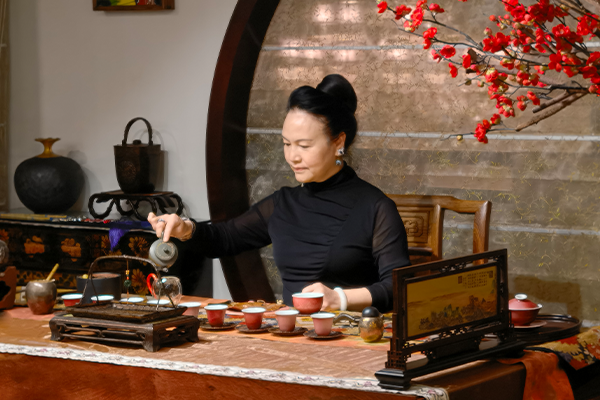 《世界旗袍 百年百人》…走近顾勤