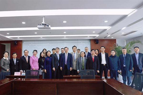 美国美中企业家商会拜访中国国际商会