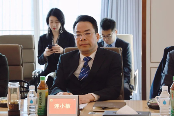 中国侨联副主席连小敏在北京接见美国美中企业家商会高级访华团